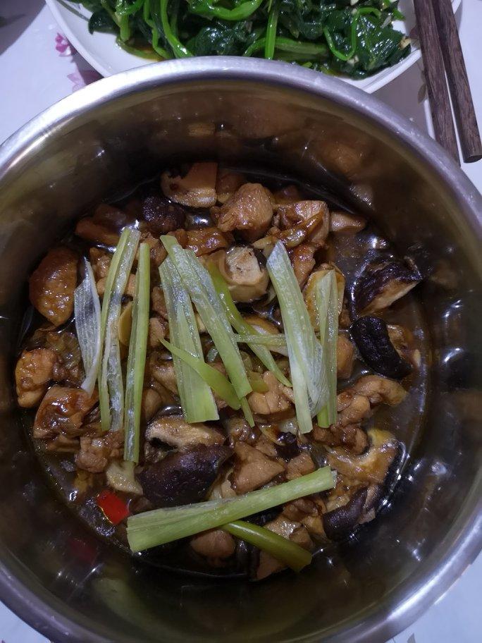 香菇蒸滑鸡