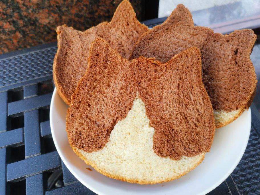 软噗噗萌哒哒的猫咪吐司