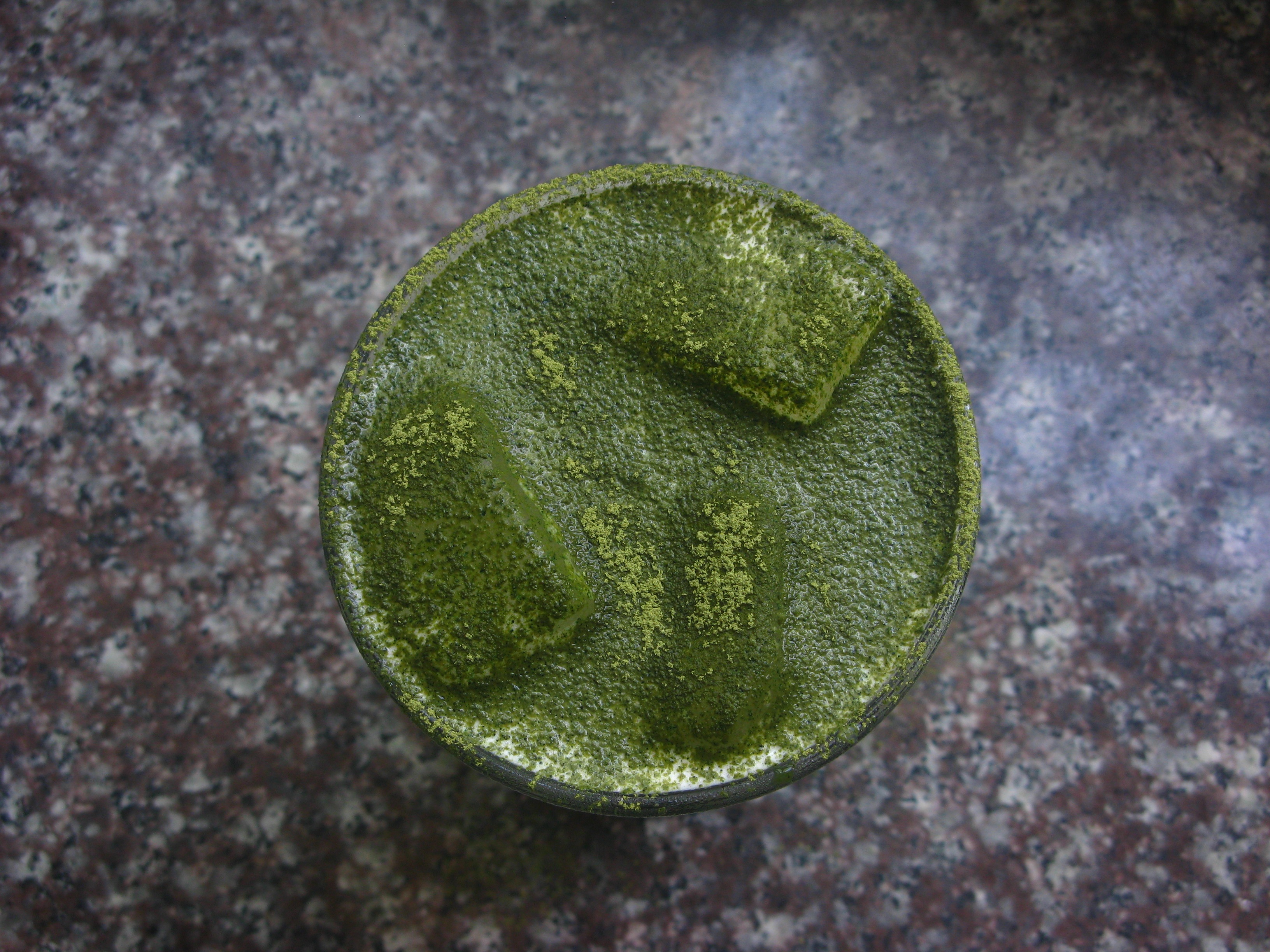 冰红豆抹茶拿铁（中了抹茶的毒！）的做法 步骤6