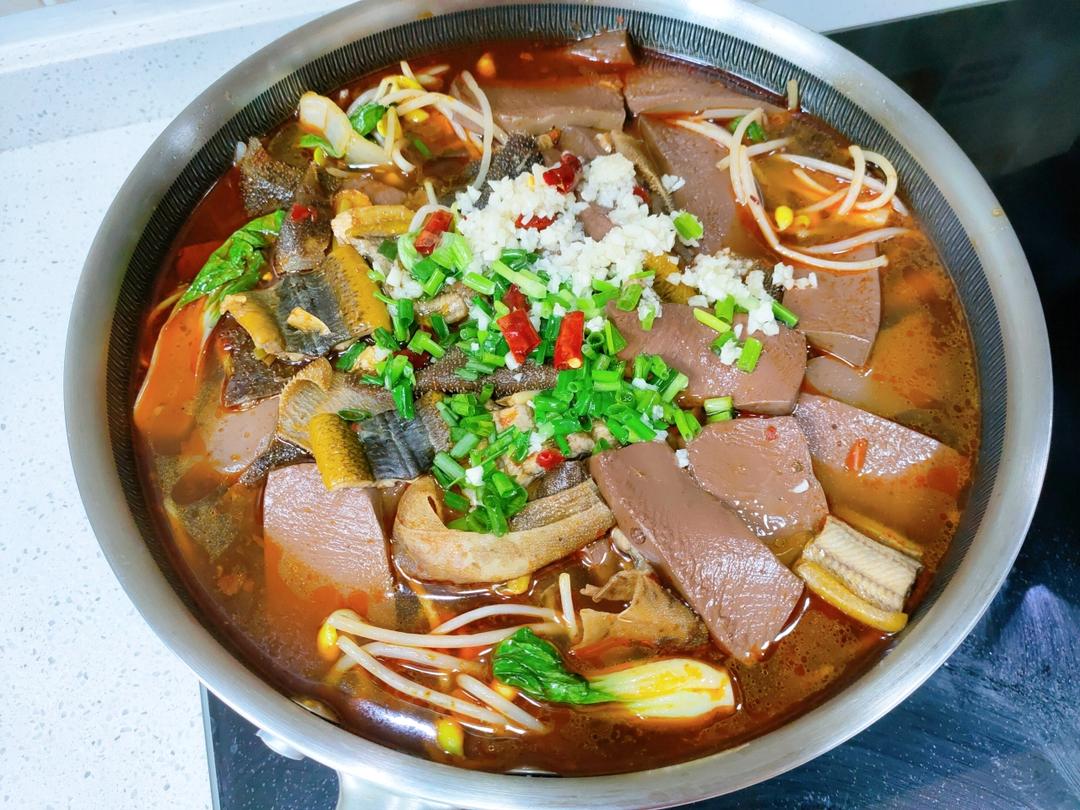 厨师长教你：“毛血旺”的家常做法，味道很棒先收藏起来