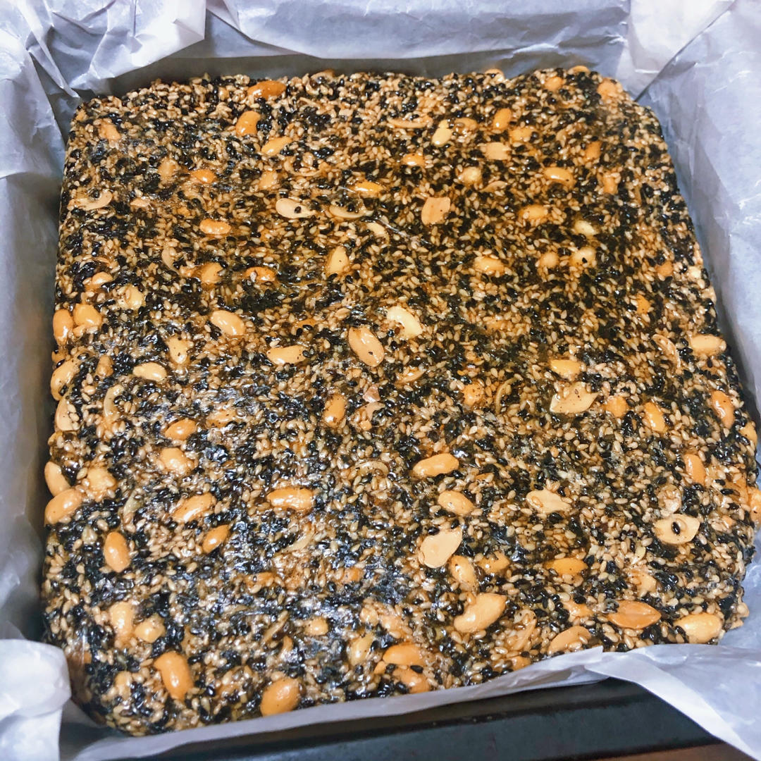 黑芝麻花生糖