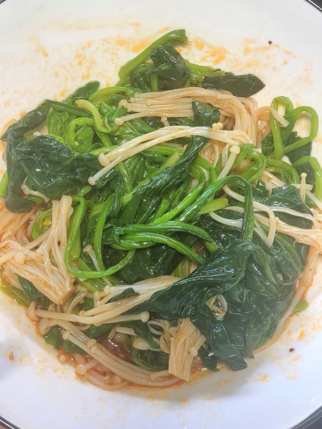 凉拌菠菜金针菇