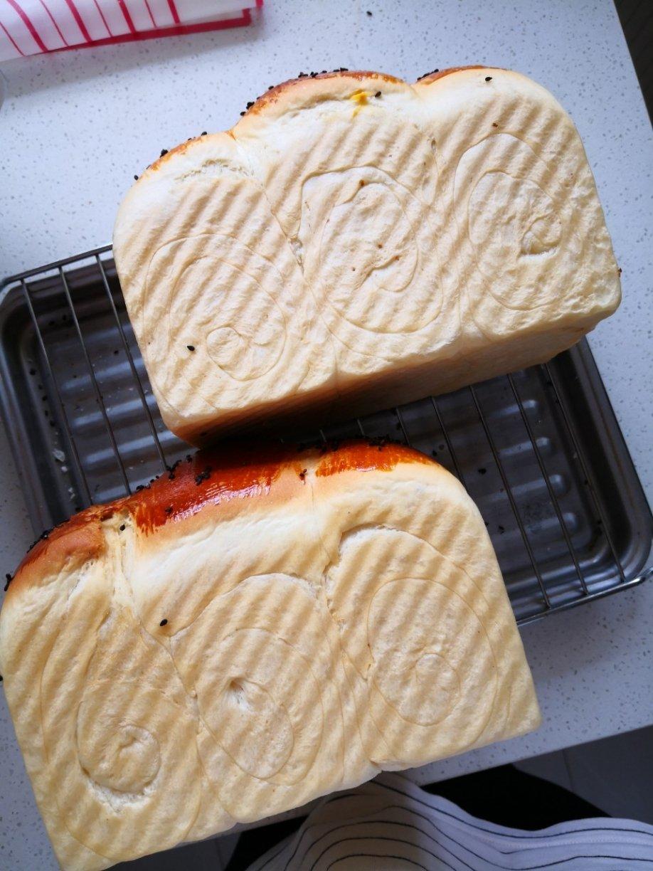 超柔牛奶棉花吐司（最详细的吐司食谱）