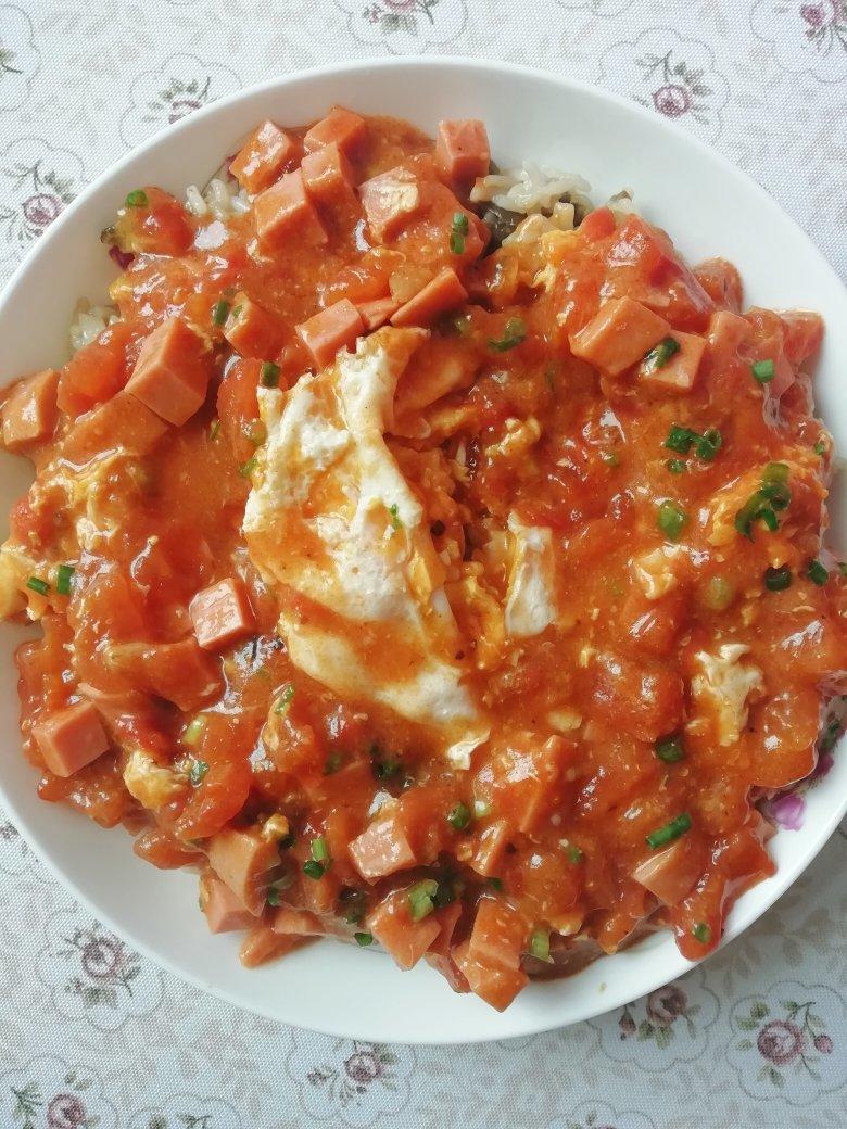 5分钟超好吃的番茄鸡蛋火腿烩饭