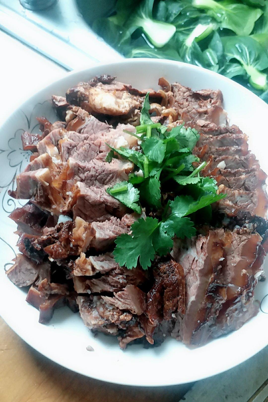 卤牛肉