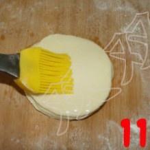 烫面筋饼的做法 步骤11