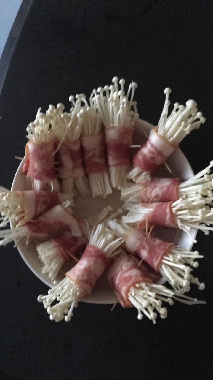 培根金针菇