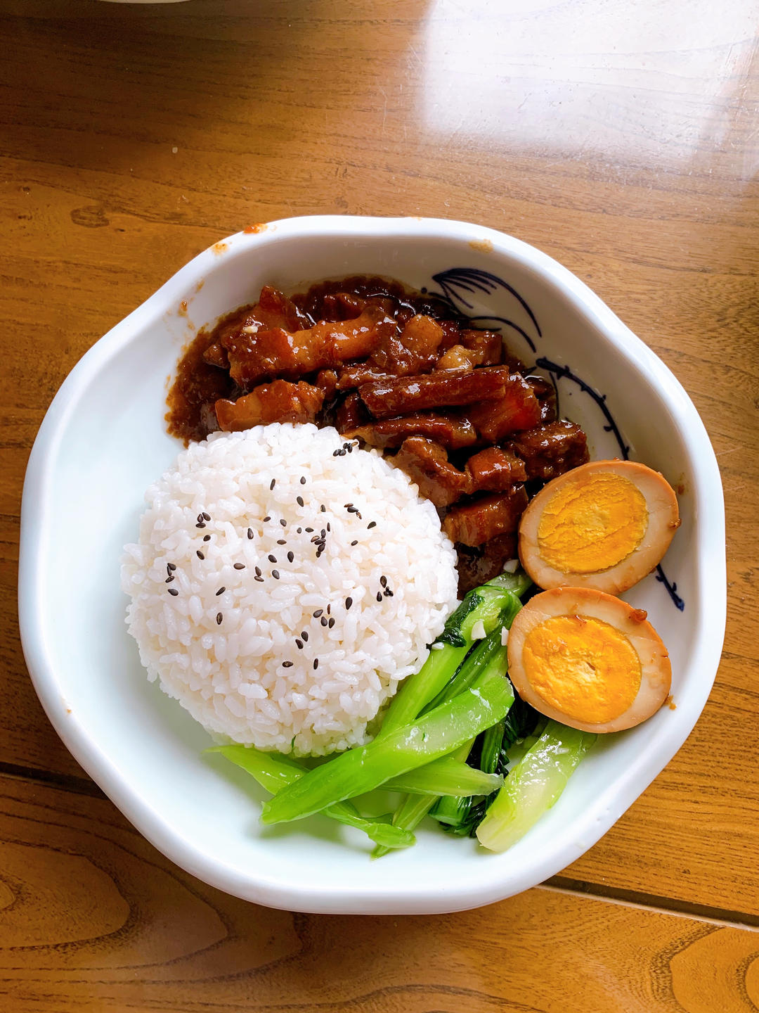 台式卤肉饭