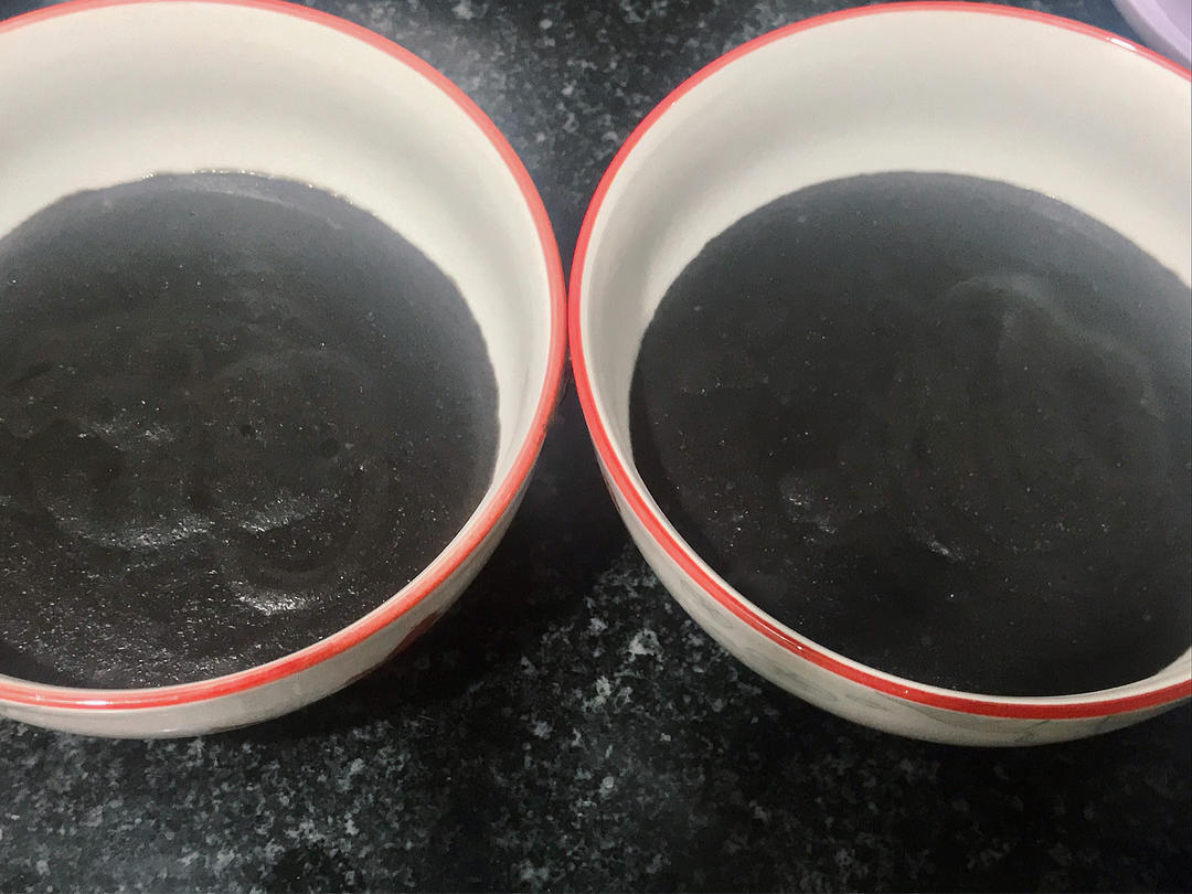 中式甜品🍰“黑芝麻糊炖奶”