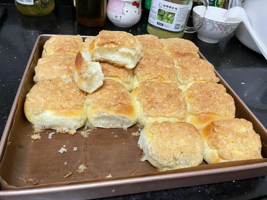 一次发酵同样松软的椰蓉小面包