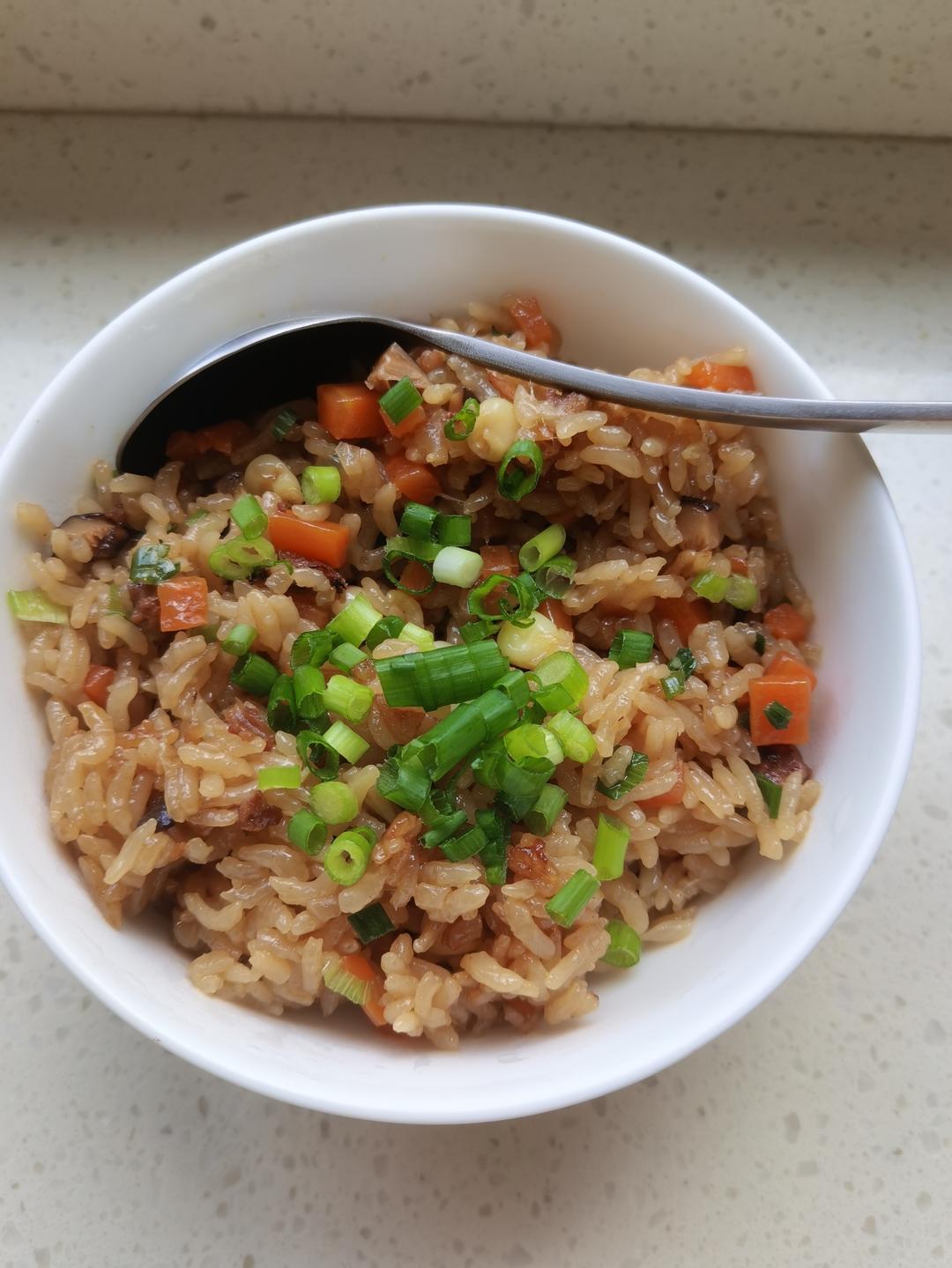 懒人必备～电饭煲腊肠焖饭