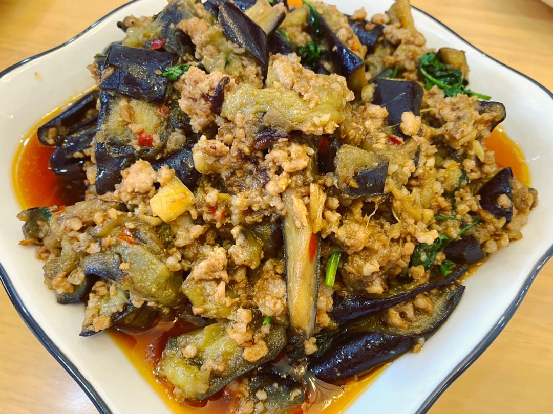 酱香肉末烧茄子