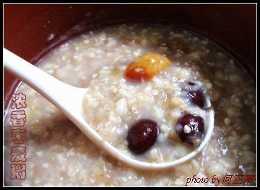 浓香枣麦粥的做法