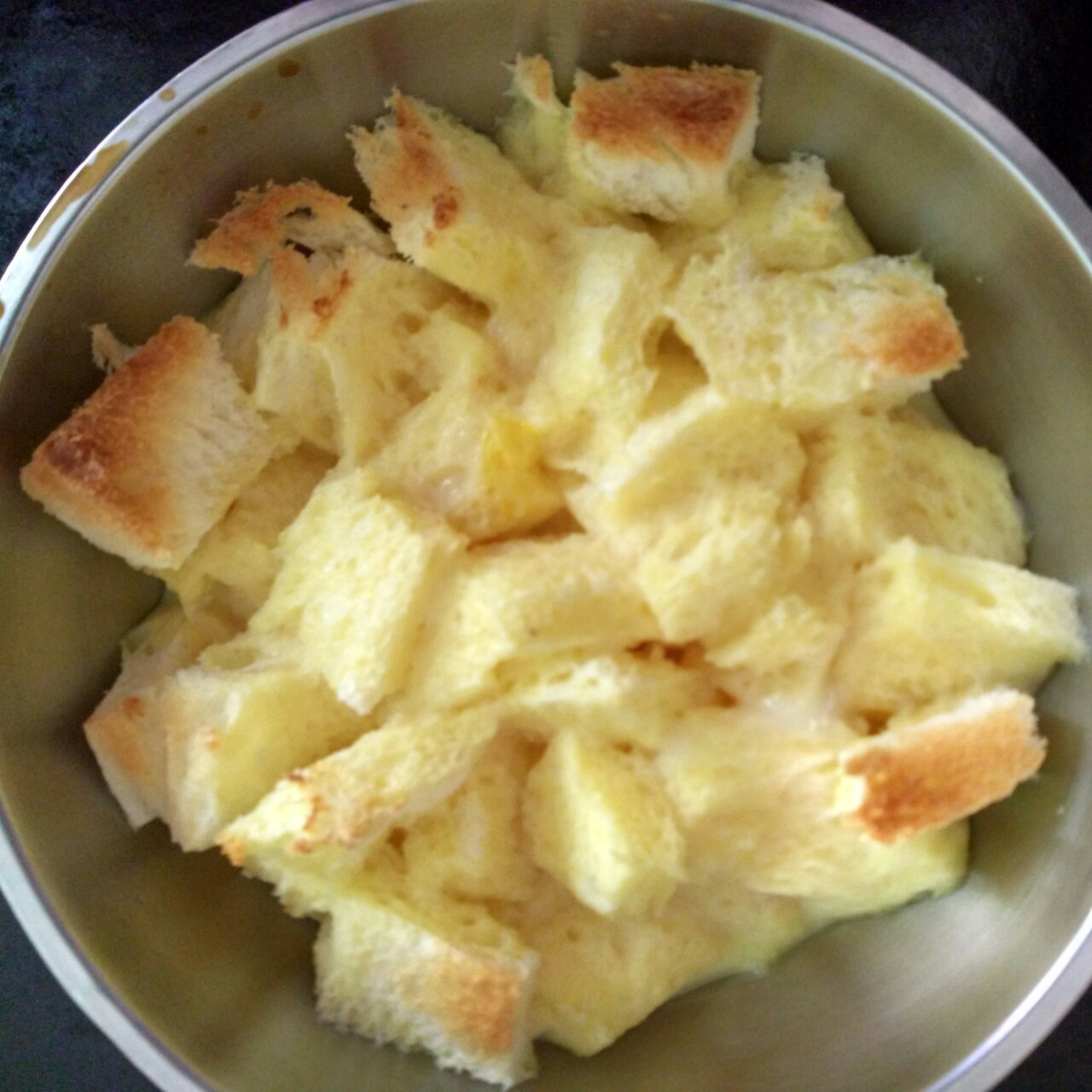 鸡蛋牛奶吐司布丁