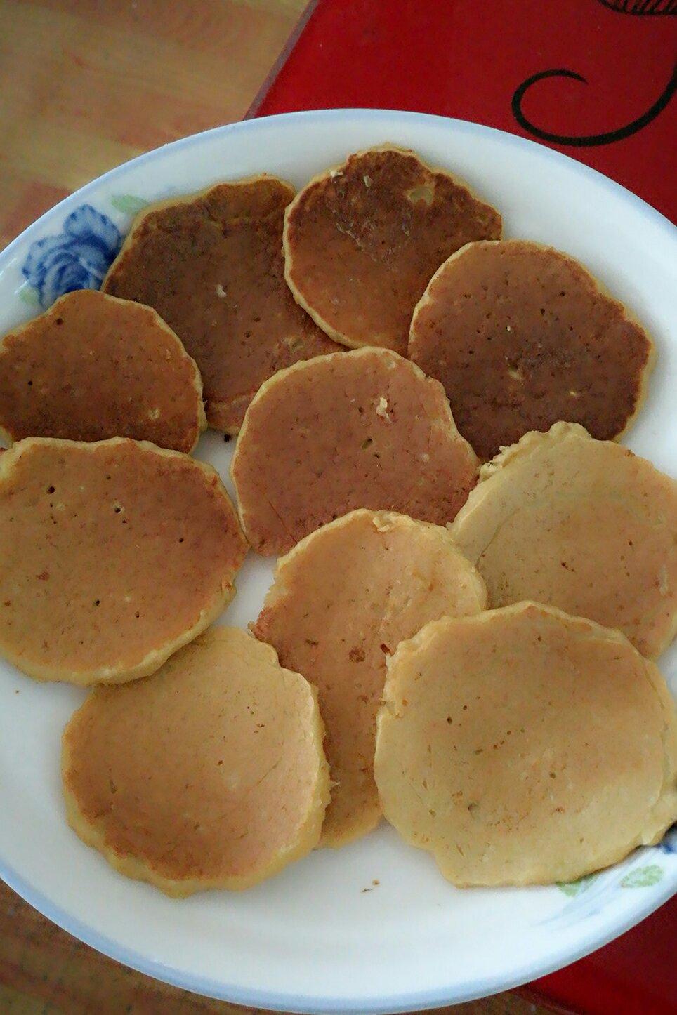 （婴幼儿版）无泡打粉苹果松饼（Pancake）