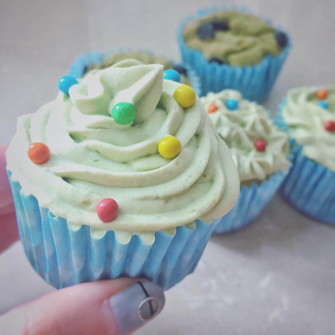 易做无油【抹茶蓝梅蛋糕】