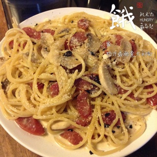 白蘑菇奶油培根意面