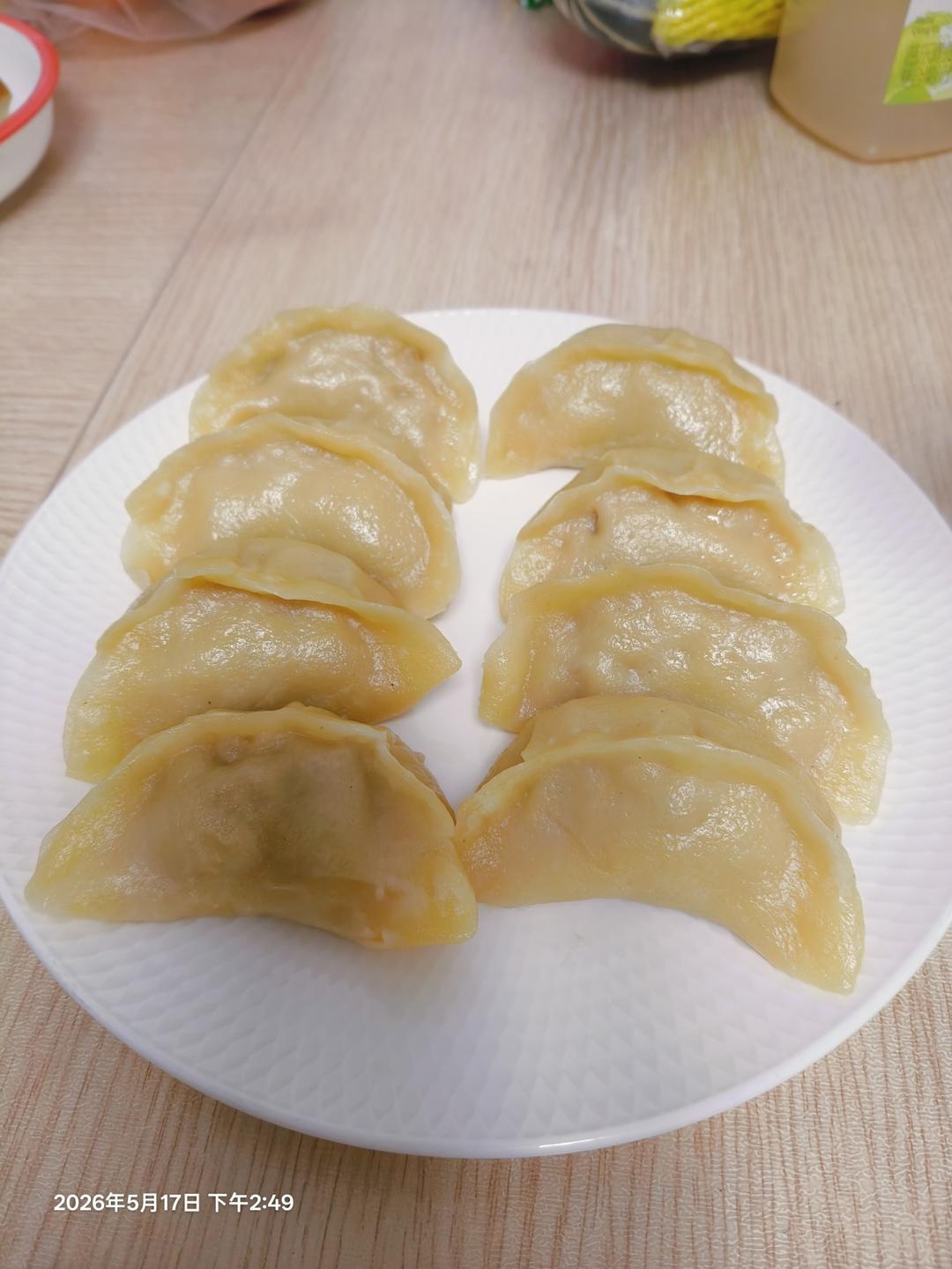 酸菜猪肉蒸饺