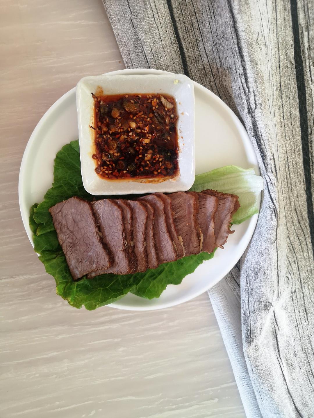 卤牛肉