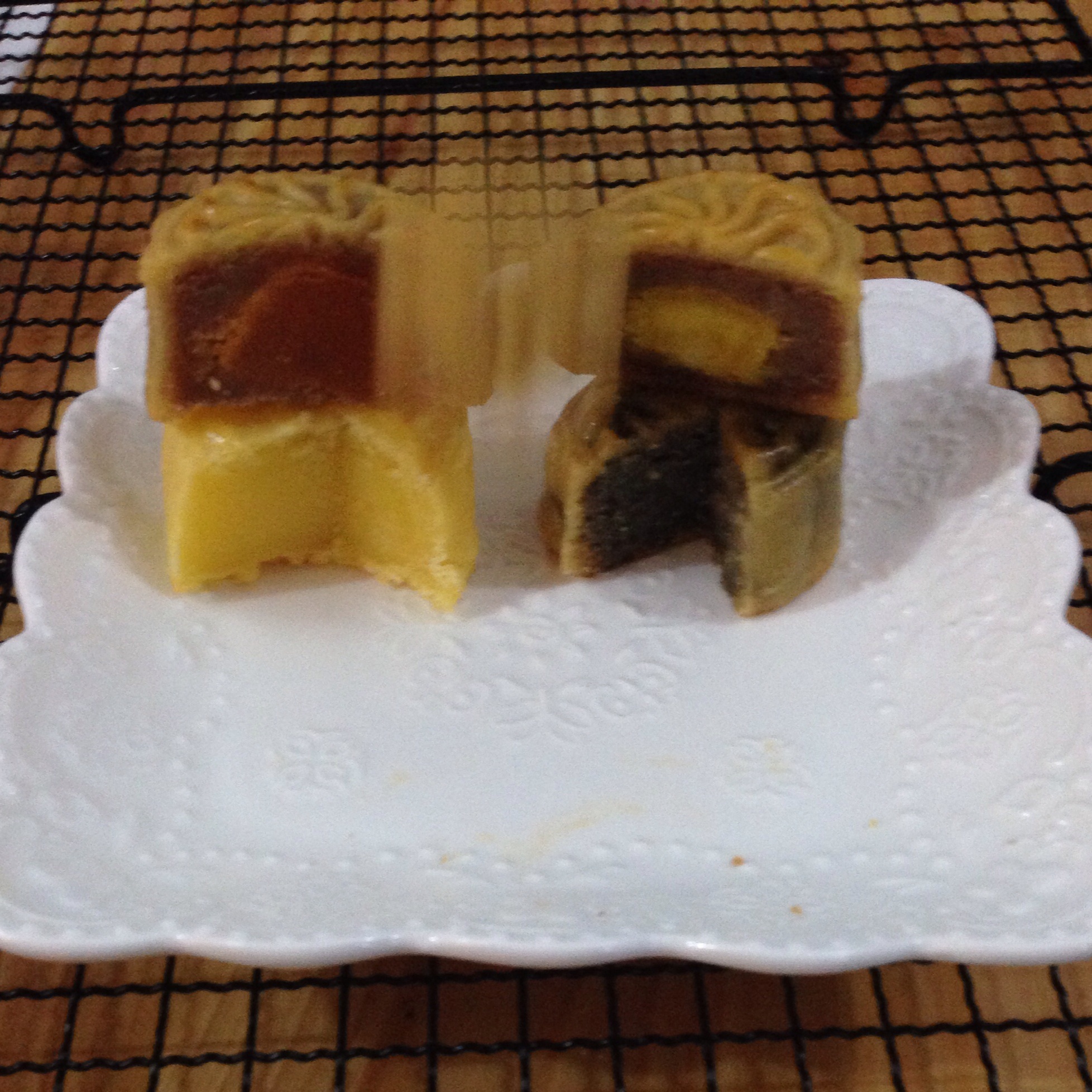 广式月饼——蛋黄莲蓉月饼