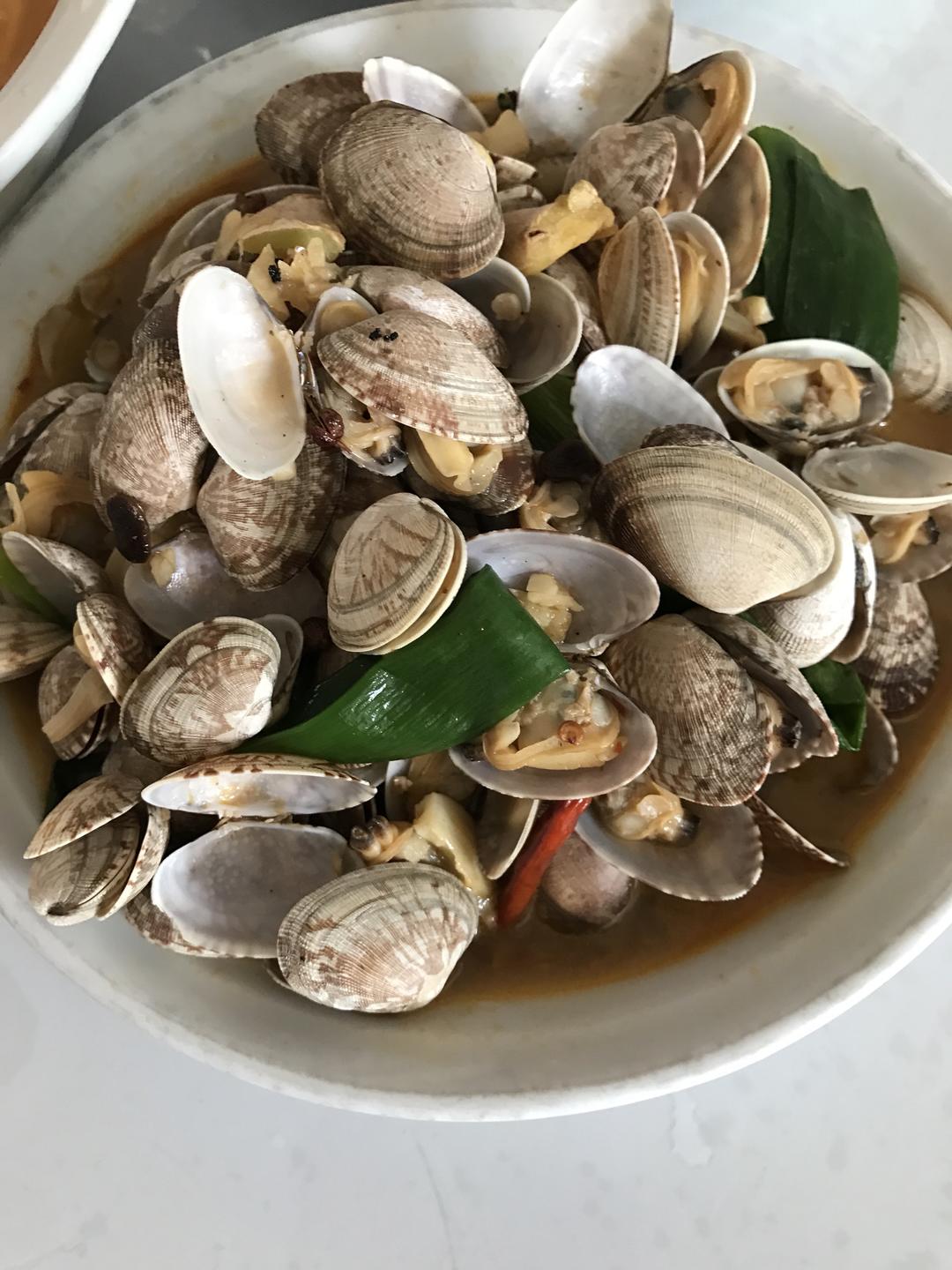 葱香花甲的做法