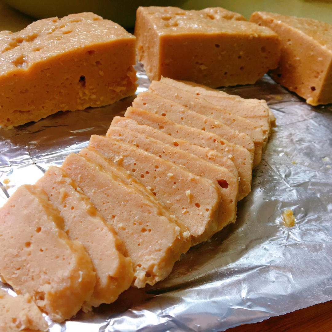 试试这款自制午餐肉 无添加肉香软(适合一岁以上婴幼儿辅食)蒸肉糕,蒸