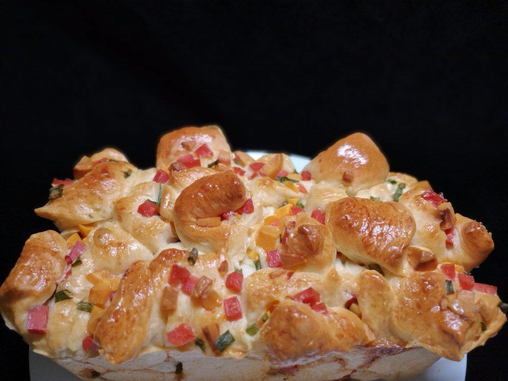 咸蛋黄培根葱香手撕包-香的没道理