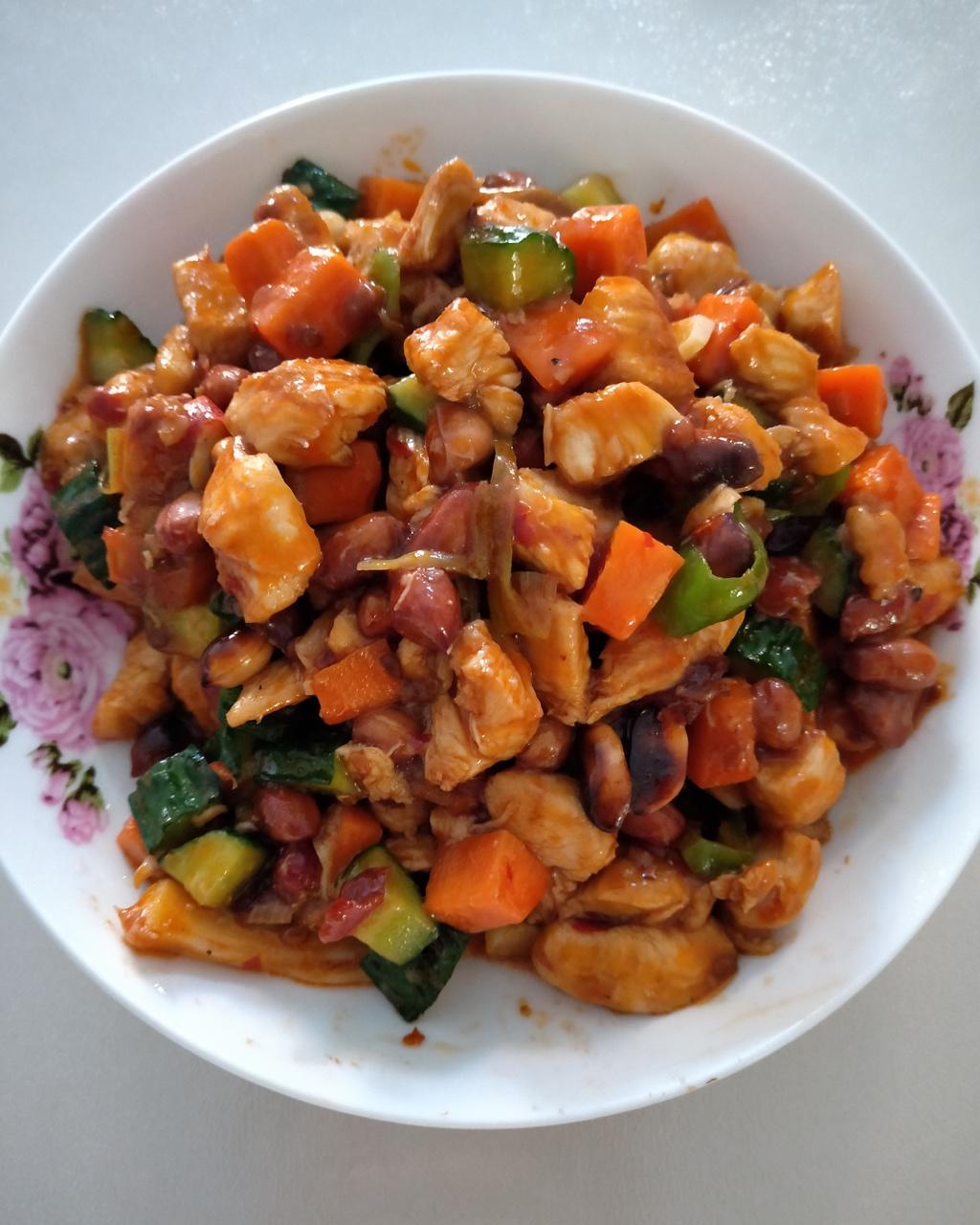 【中餐厅】亮大厨教做宫保鸡丁『多图详解』