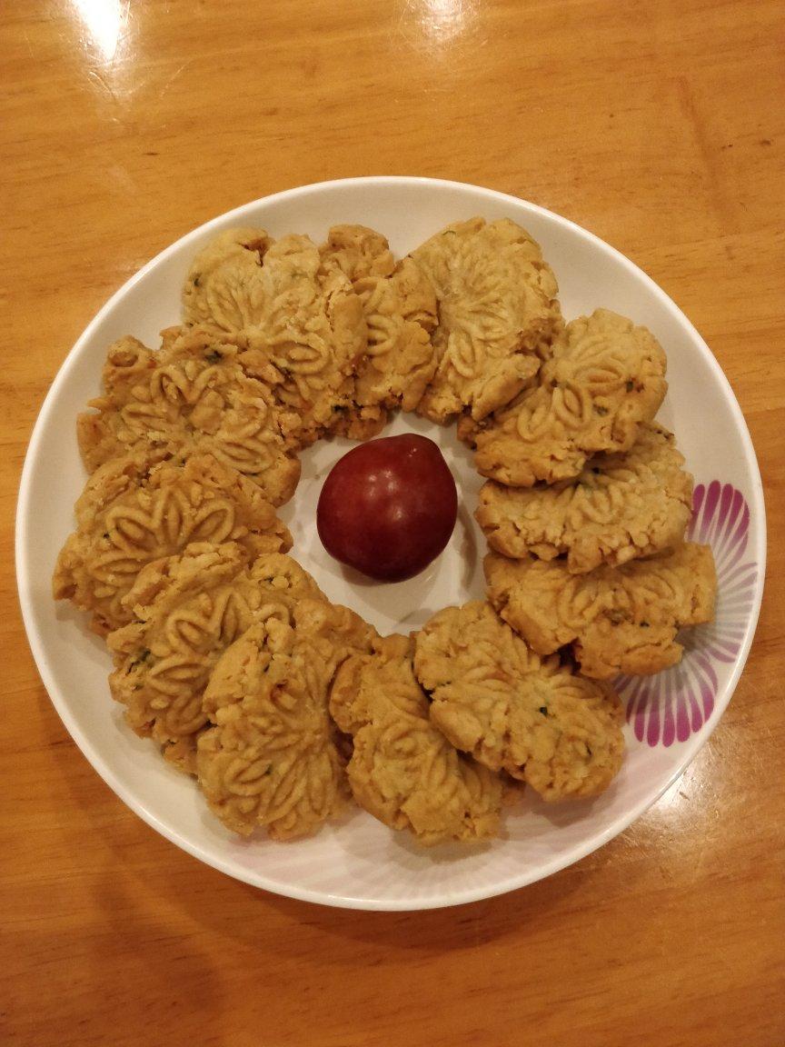 【葱味飘香的咸桃酥】