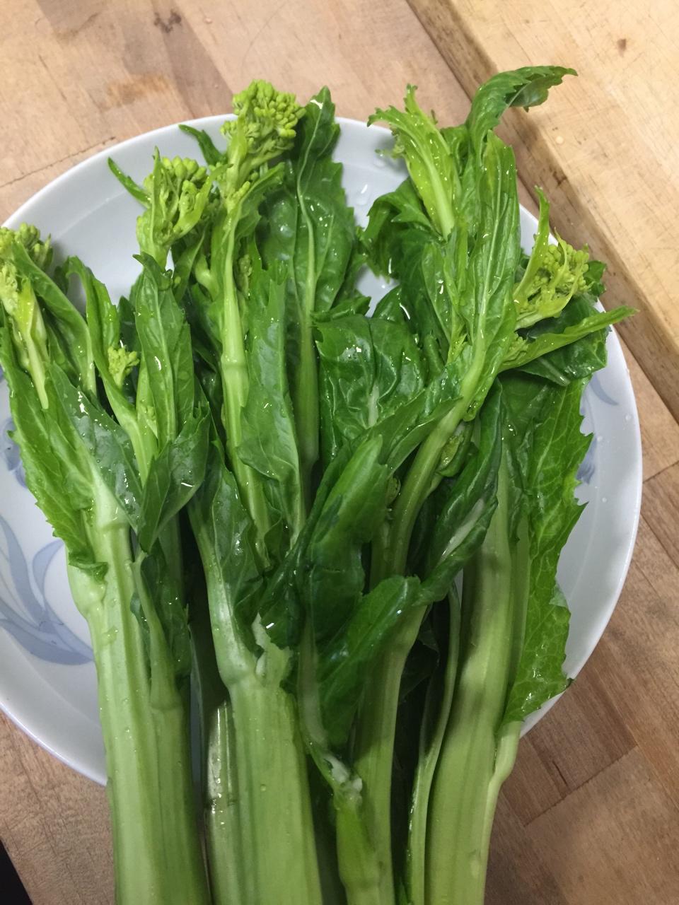 【凉拌冲菜的做法步骤图,凉拌冲菜怎么做好吃】泡泡妹儿_下厨房