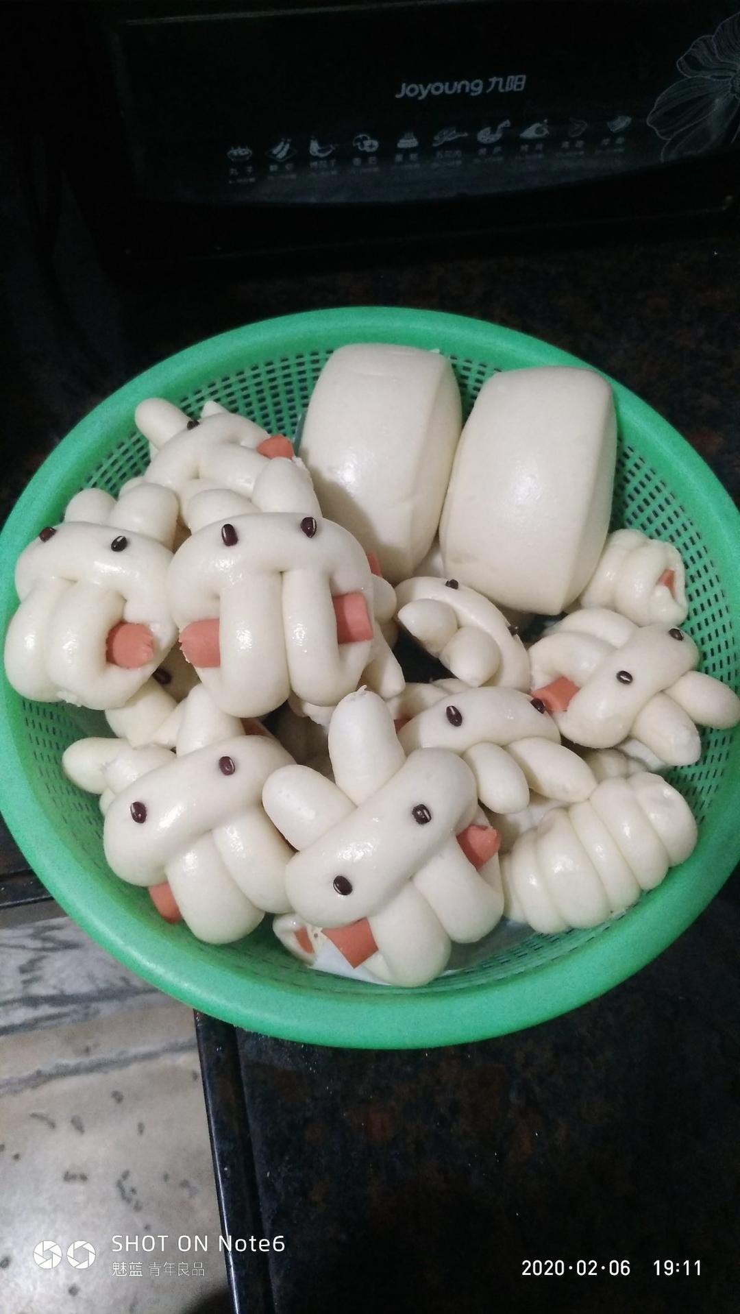香肠兔子馒头卷