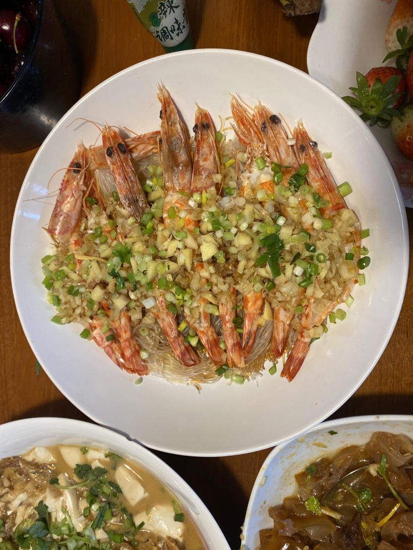 蒜蓉粉丝蒸对虾