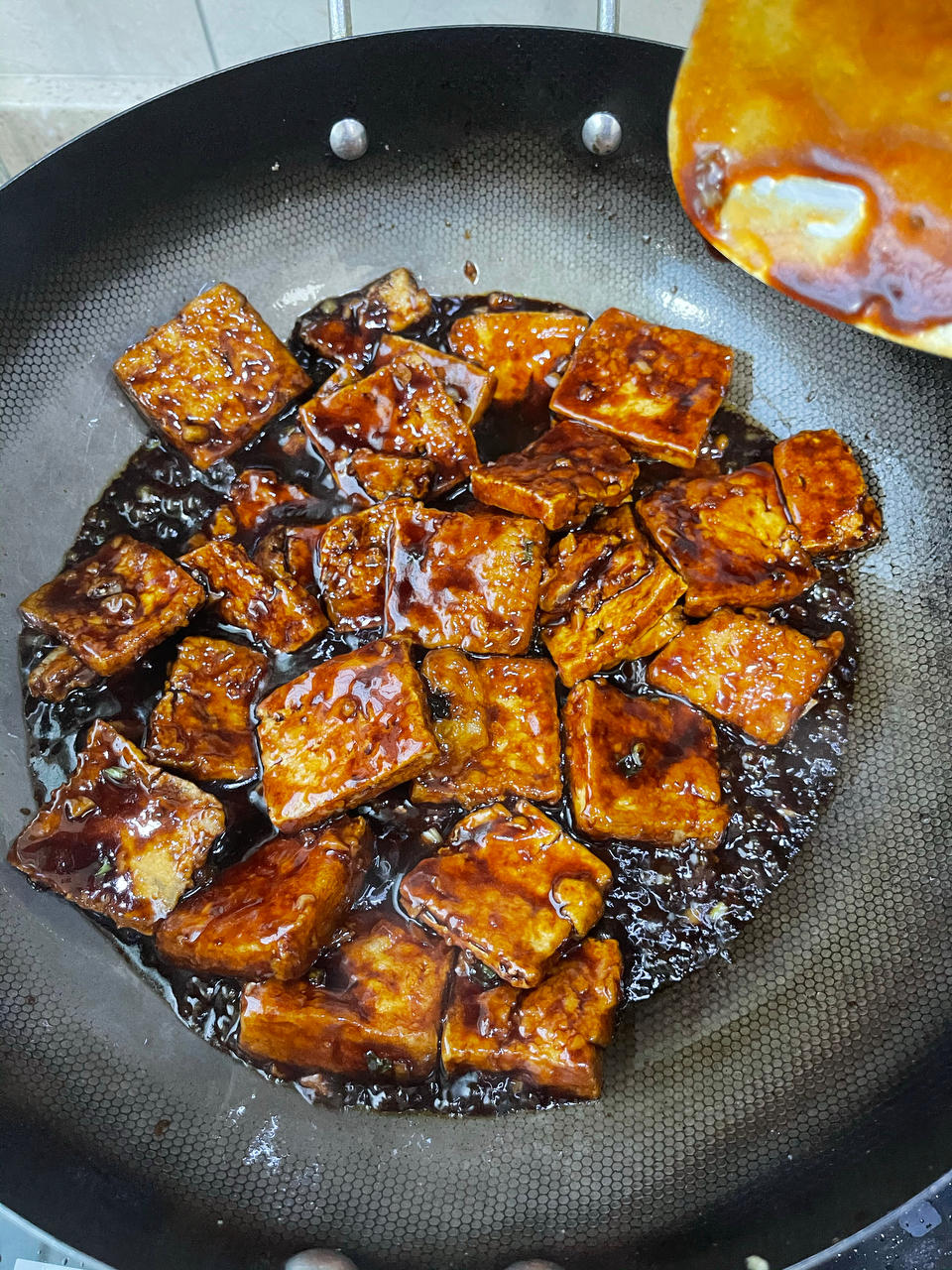 外酥里嫩【烧汁豆腐】吸饱汤汁