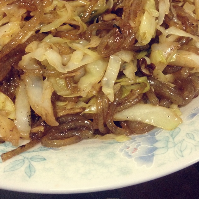 包菜粉丝炒鸡蛋