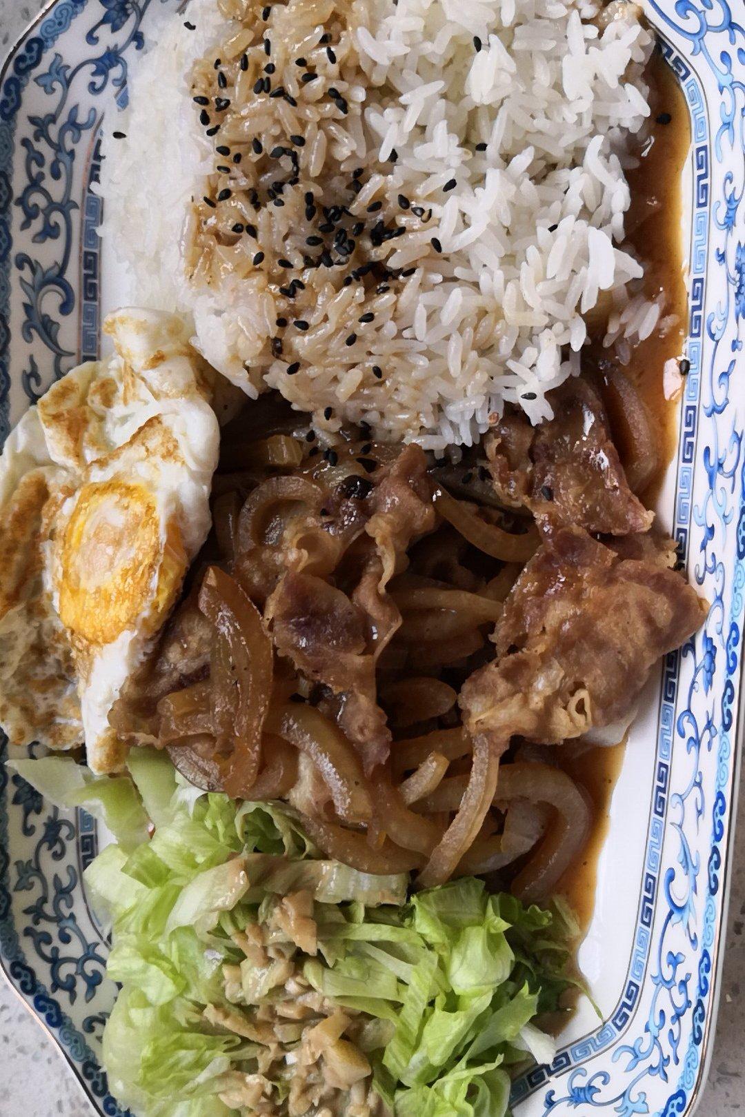 肥牛饭