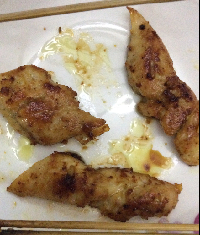 酷炫屌炸天好吃的煎鸡胸肉（香蒜蜂蜜煎鸡胸肉）