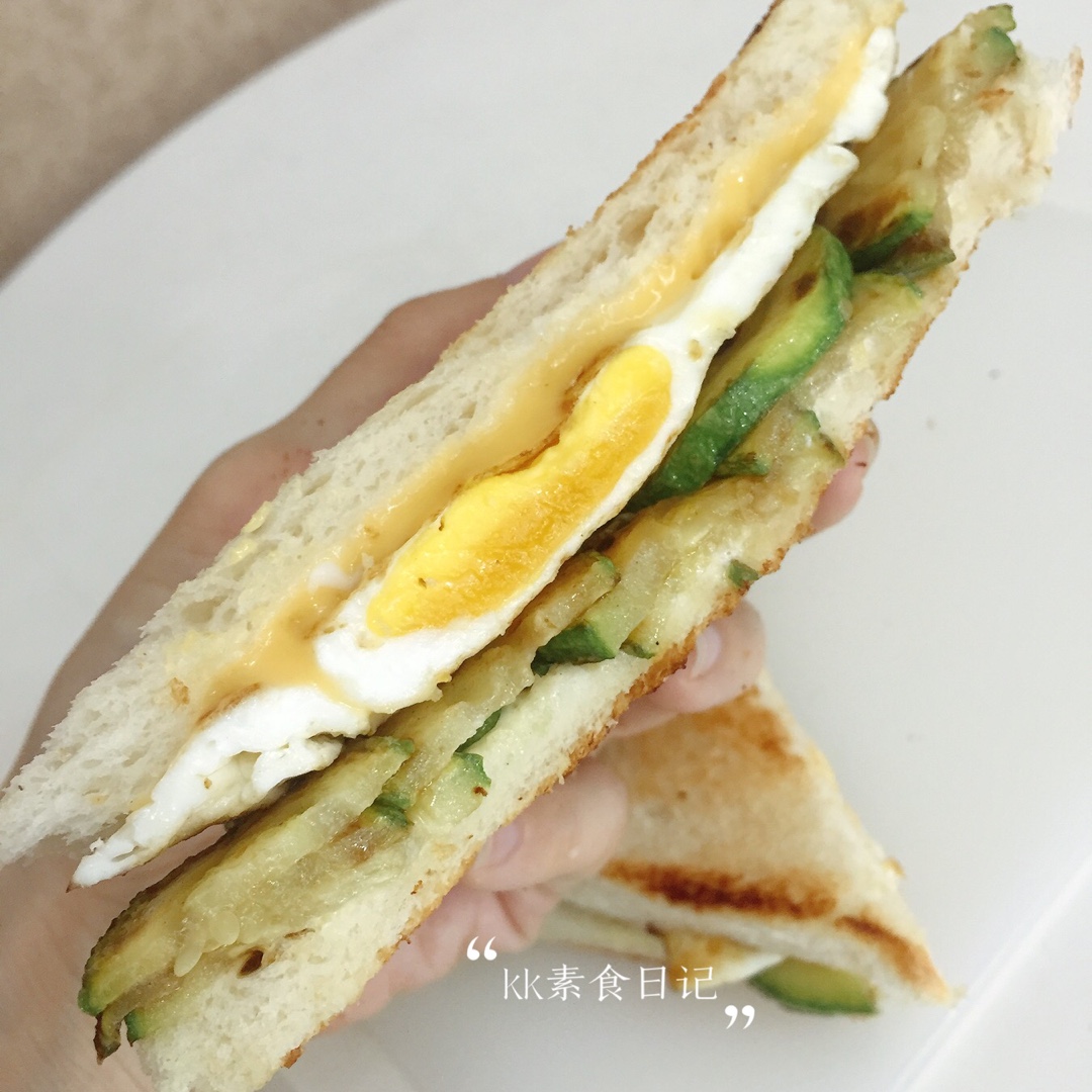 小瓜芝士三明治