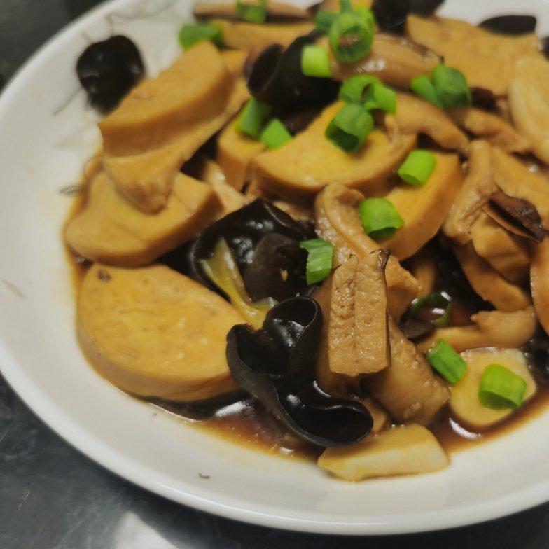 香菇木耳烧素鸡