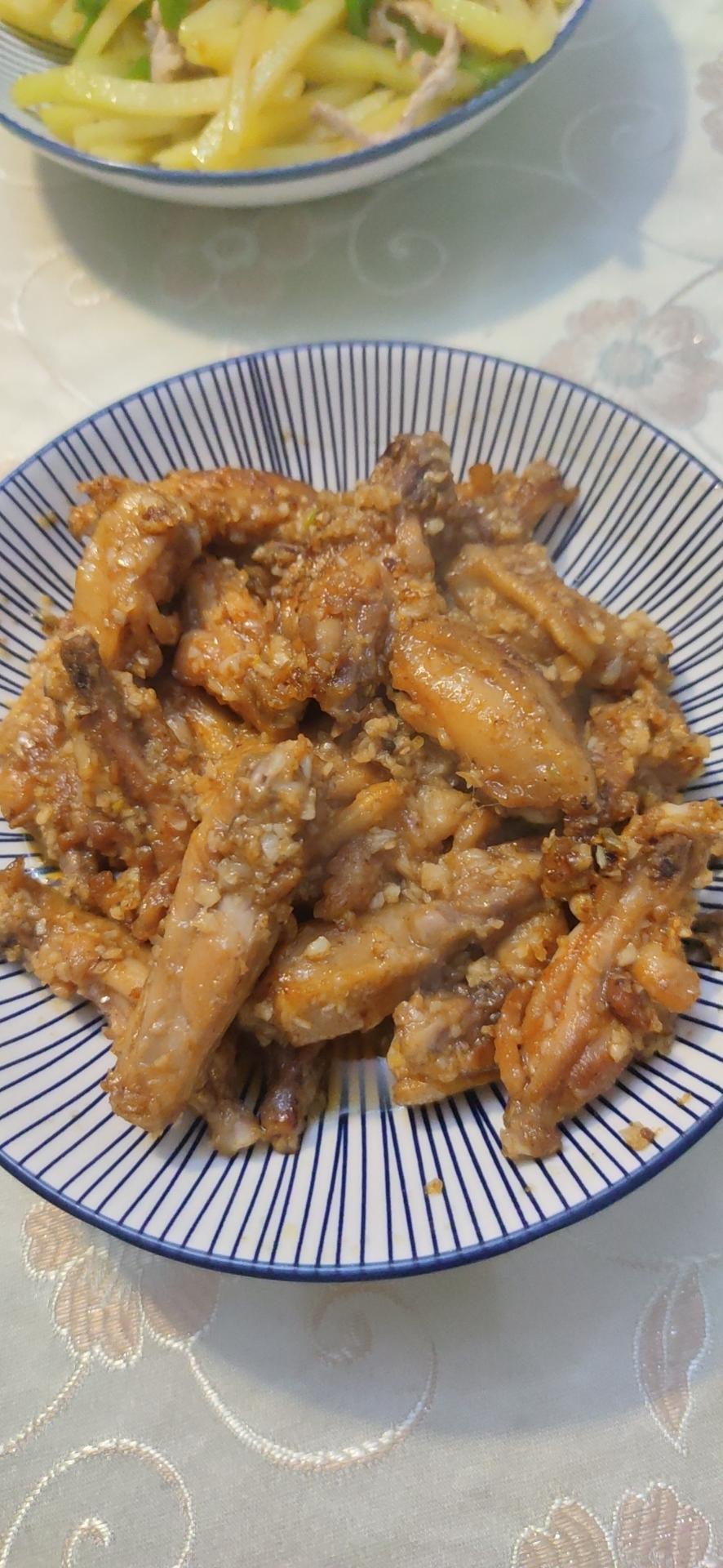 蒜香鸡翅