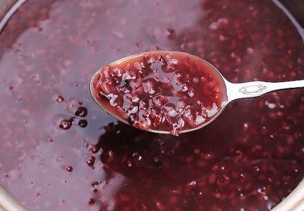 椰浆草莓芒果水果粥的做法 步骤8