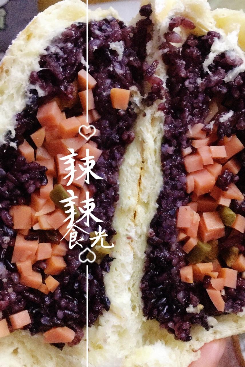 乌饭团面包