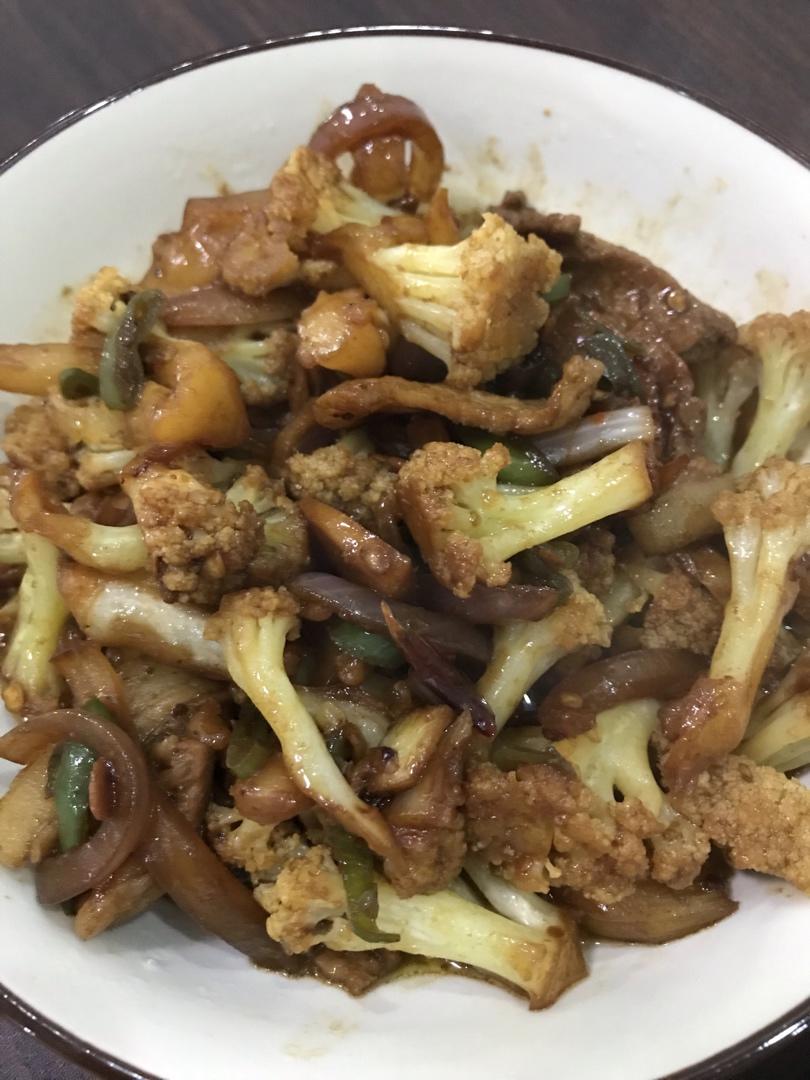 干锅菜花炒肉片