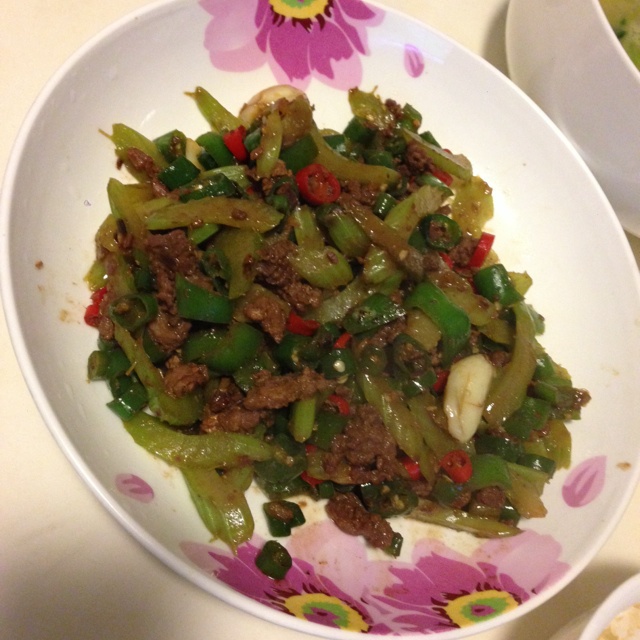 小炒牛肉