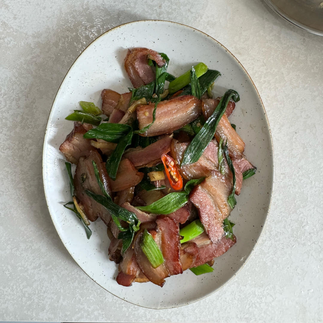 腊肉炒蒜苗