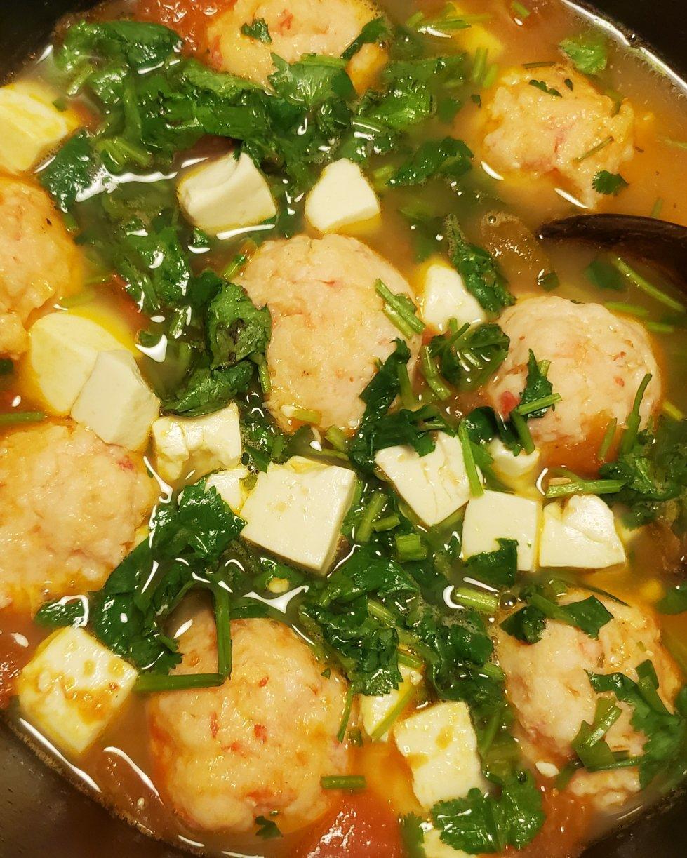 田园时光版虾滑豆腐番茄煲