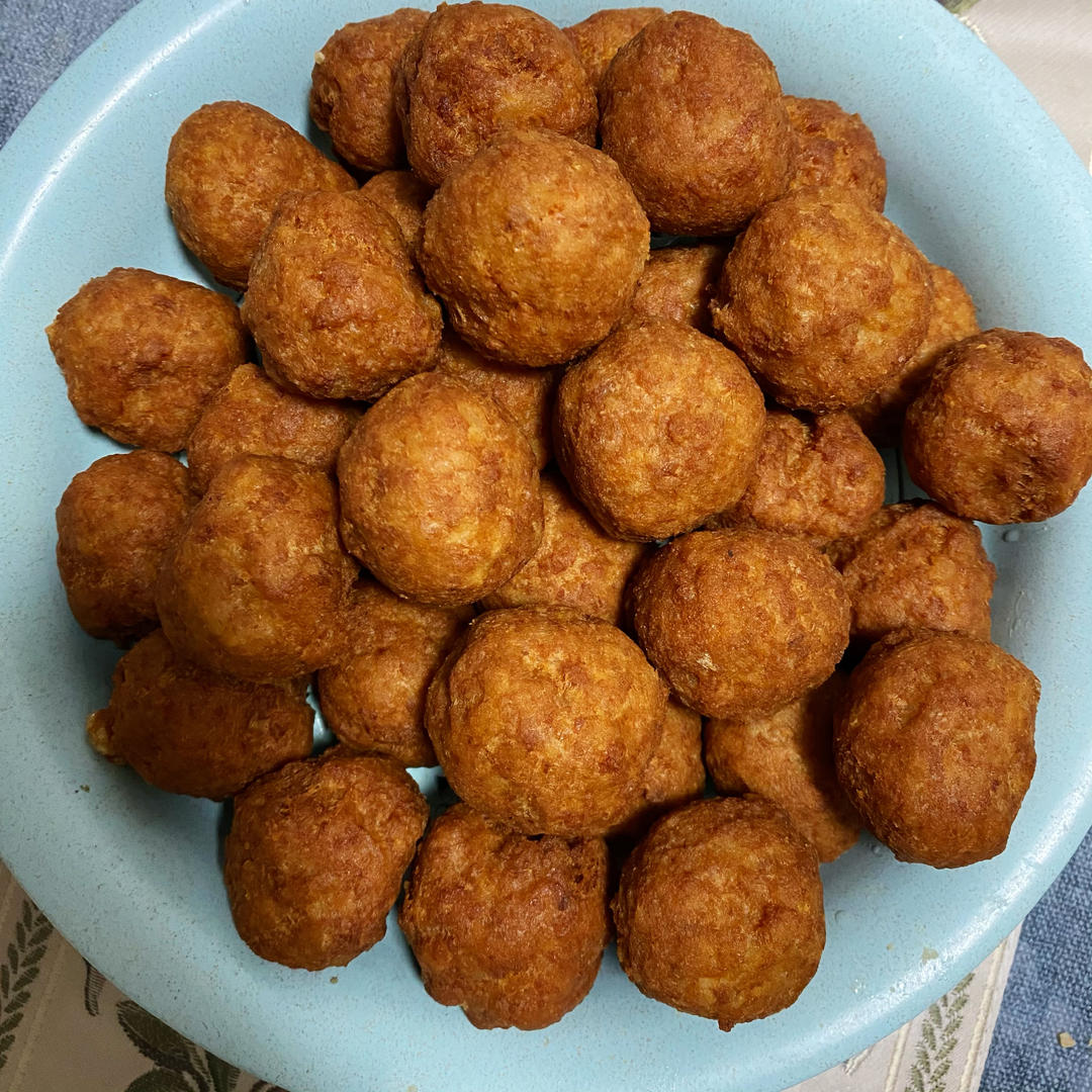 酥炸肉丸子