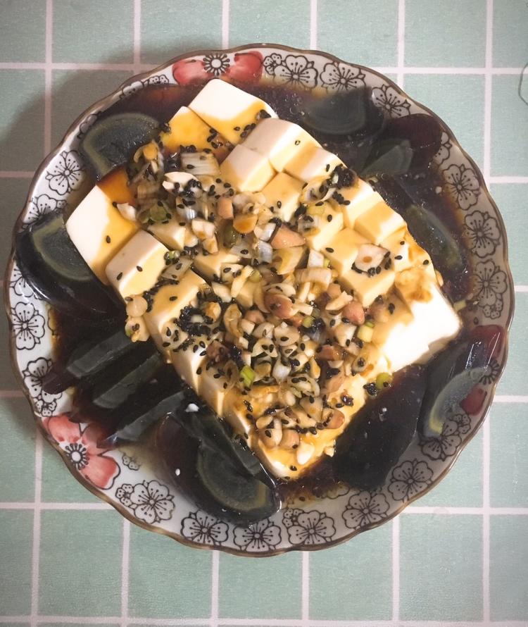 皮蛋豆腐