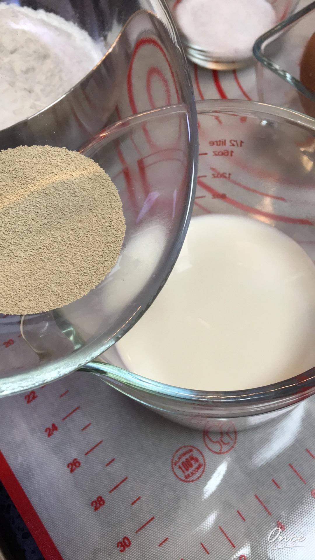 纯奶手撕吐司的做法 步骤1