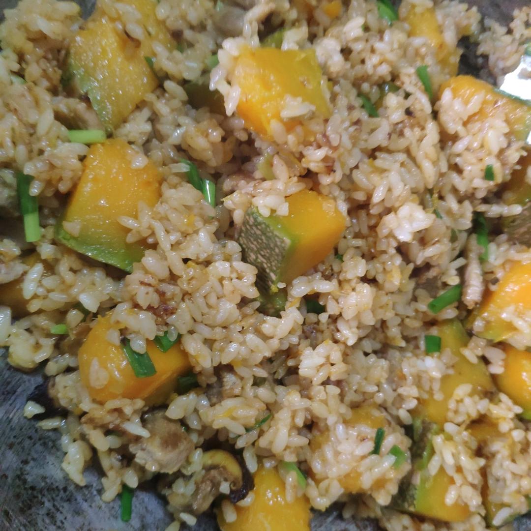 美味到不行的南瓜饭