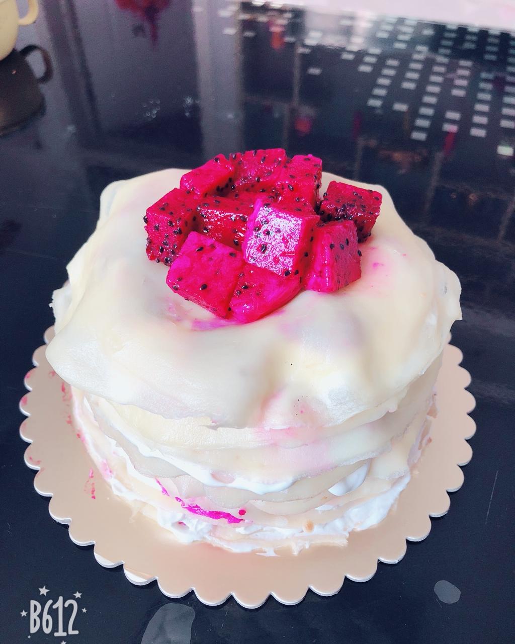 莎莎0712做的火龙果千层蛋糕
